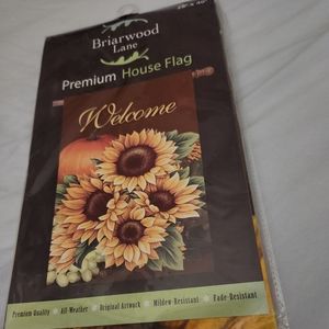 PREMIUM HOUSE FLAG "WELCOME SUNFLOWERS" . New. 28"x40"